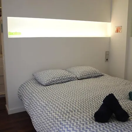 Daire Cam's Flat
